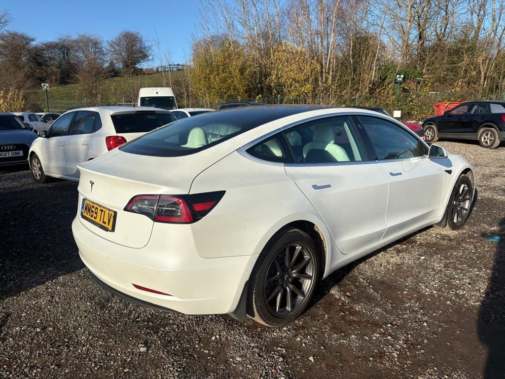 Used Tesla Model 3 2020 for sale - 76867657: Photo 4
