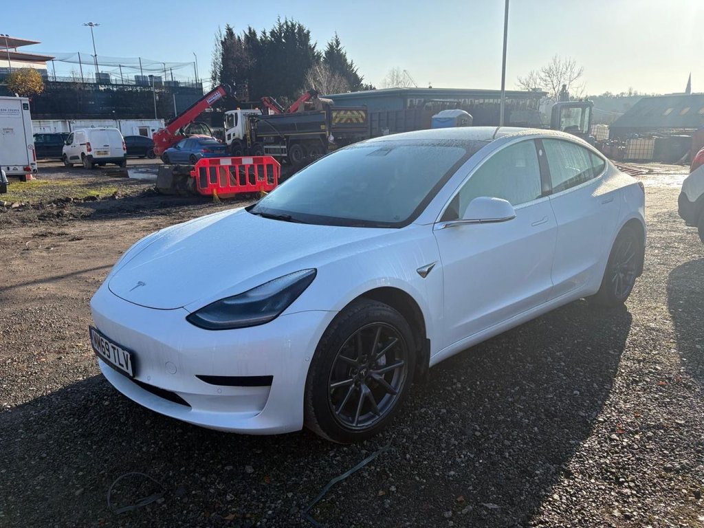Used Tesla Model 3 2020 for sale - 76867657: Photo 5