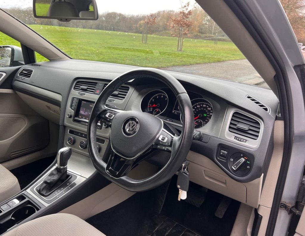 Used Volkswagen Golf 2013 for sale - 76883161: Photo 2