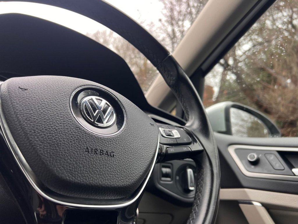 Used Volkswagen Golf 2013 for sale - 76883161: Photo 21