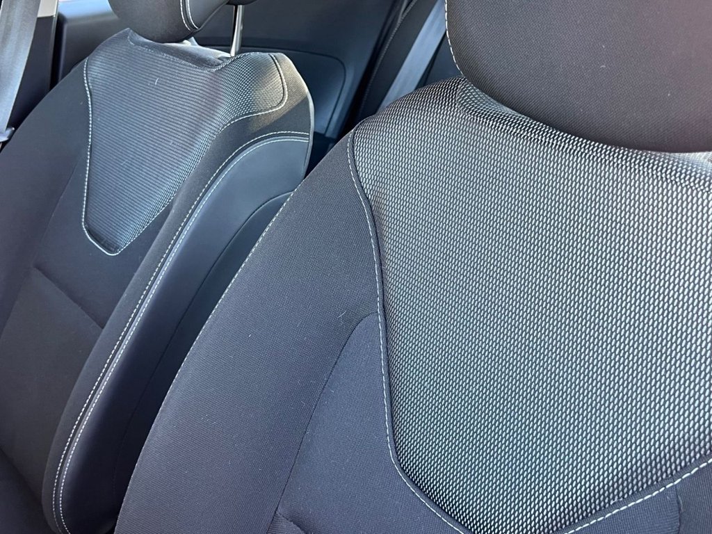 Used Renault Clio 2013 for sale - 77089257: Photo 12