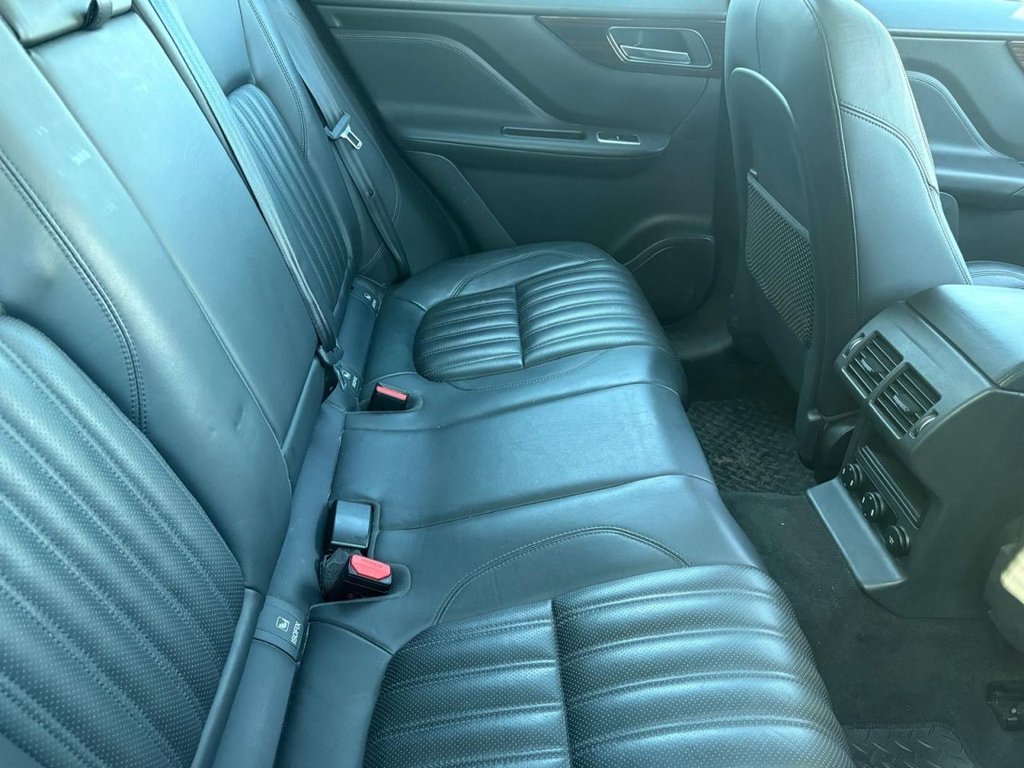 Used Jaguar F-Pace 2018 for sale - 77748055: Photo 7