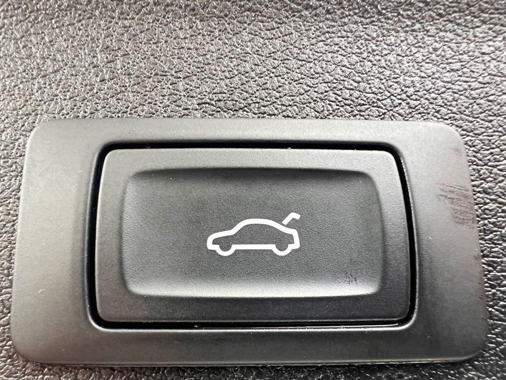 Used Audi Q3 2016 for sale - 76256693: Photo 21