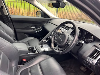 Used Jaguar E-Pace 2018 for sale - 76396009: Photo