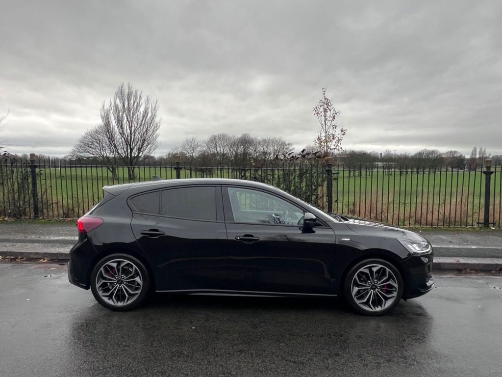 Used Ford Focus 2023 for sale - 76934480: Photo 5