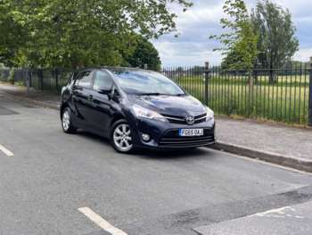 Used Toyota Verso 2015 for sale - 74756938: Photo