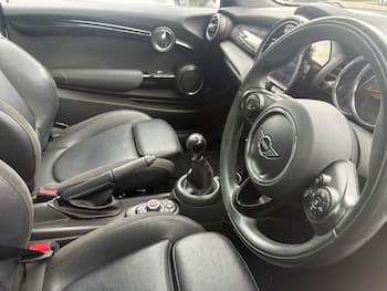Used MINI Hatch 2018 for sale - 79722461: Photo