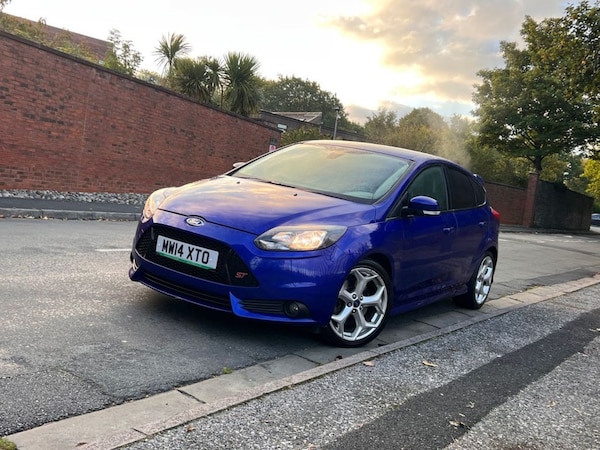 Used Ford Focus 2014 for sale - 76040189: Photo 3
