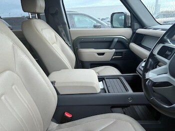 Used Land Rover Defender 2020 for sale - 77498690: Photo