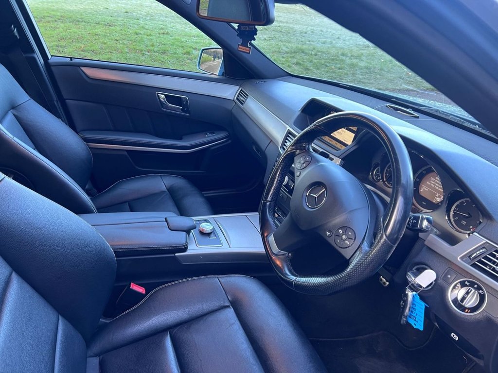 Used Mercedes-Benz E Class 2011 for sale - 77199885: Photo 2