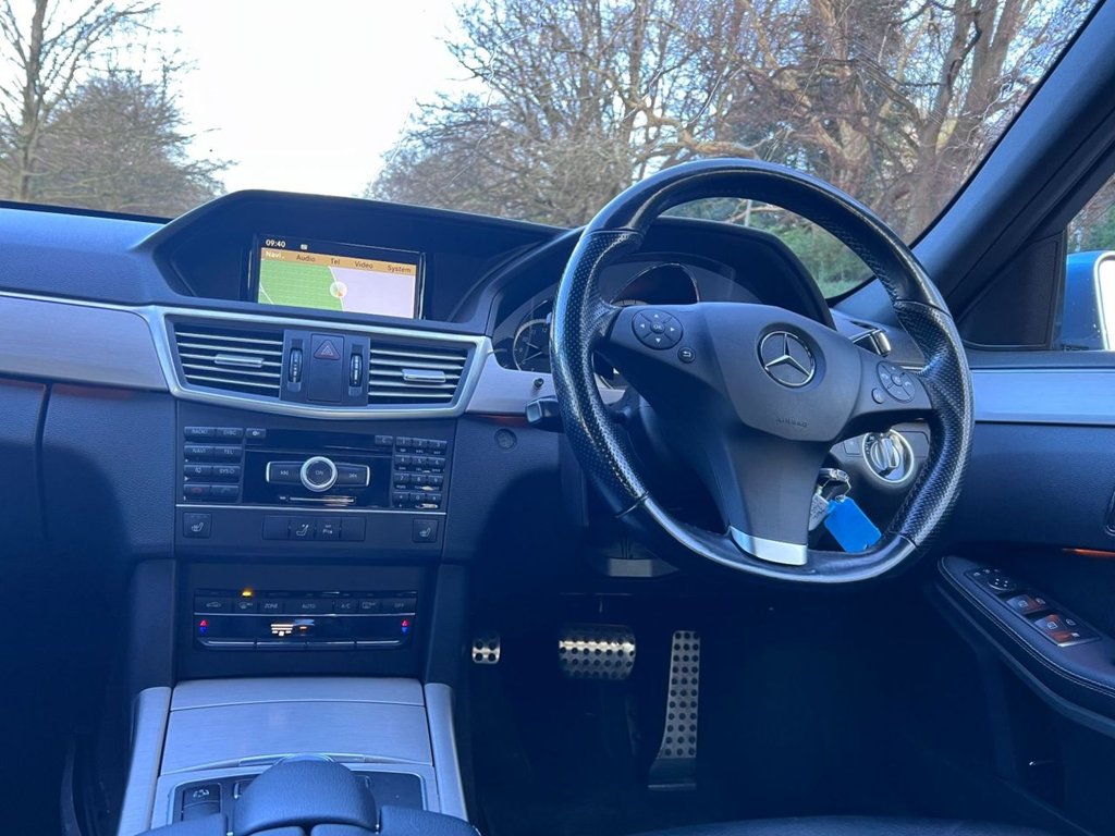 Used Mercedes-Benz E Class 2011 for sale - 77199885: Photo 23