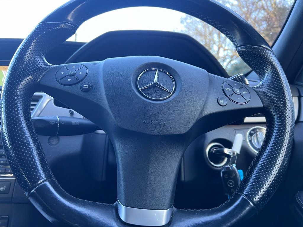 Used Mercedes-Benz E Class 2011 for sale - 77199885: Photo 24