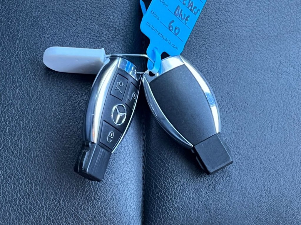 Used Mercedes-Benz E Class 2011 for sale - 77199885: Photo 27