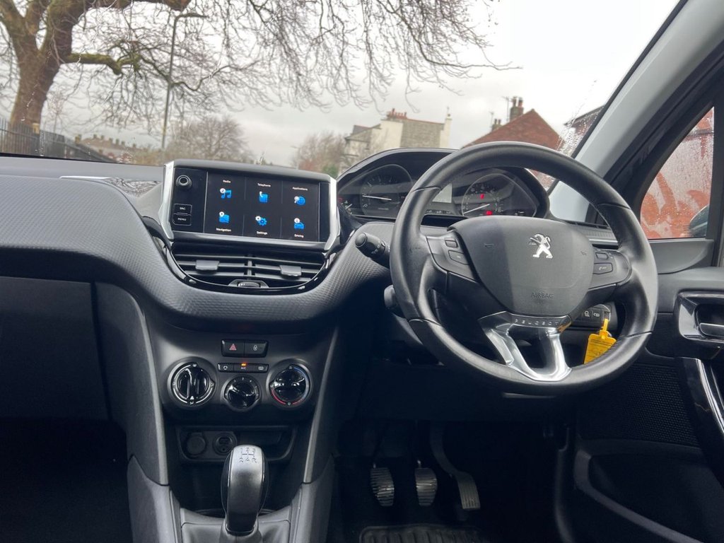 Used Peugeot 208 2017 for sale - 77014457: Photo 20