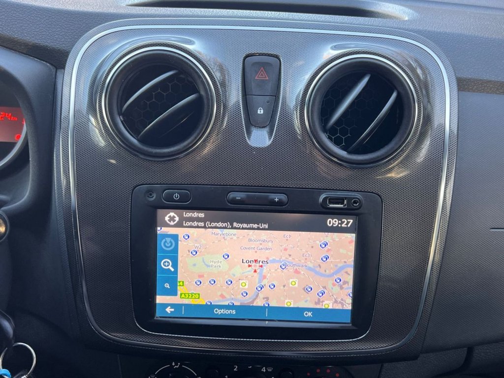 Used Dacia Sandero 2020 for sale - 76784202: Photo 18