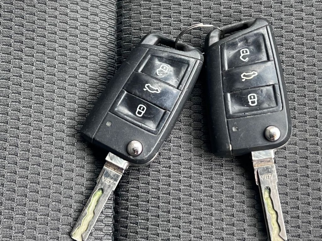 Used Volkswagen Golf 2018 for sale - 77533995: Photo 26