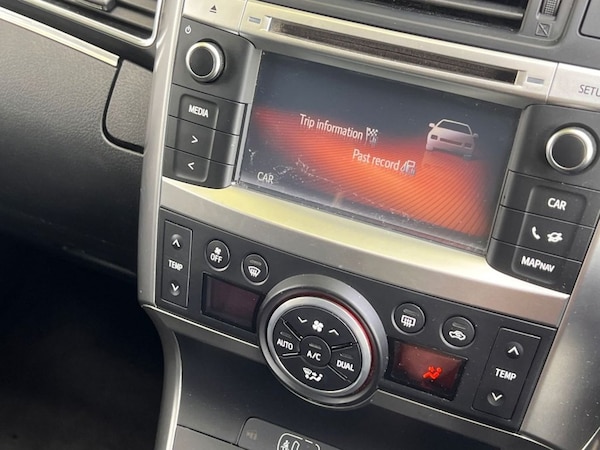 Used Toyota Verso 2015 for sale - 76323248: Photo 16