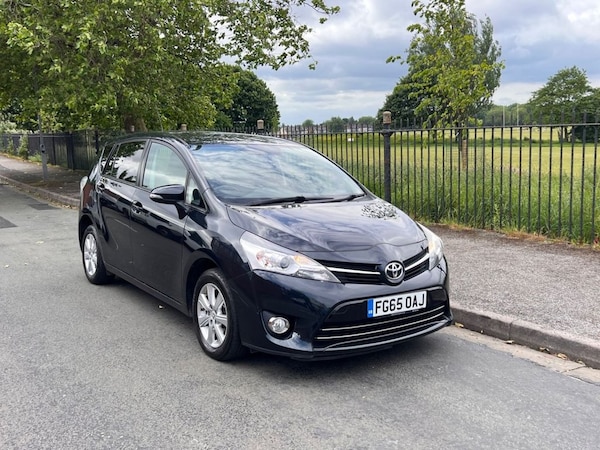 Used Toyota Verso 2015 for sale - 76323248: Photo 7