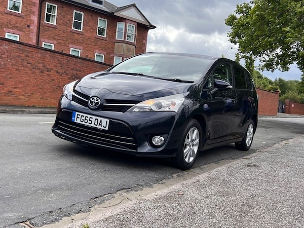 Used Toyota Verso 2015 for sale - 76323248: Photo 8