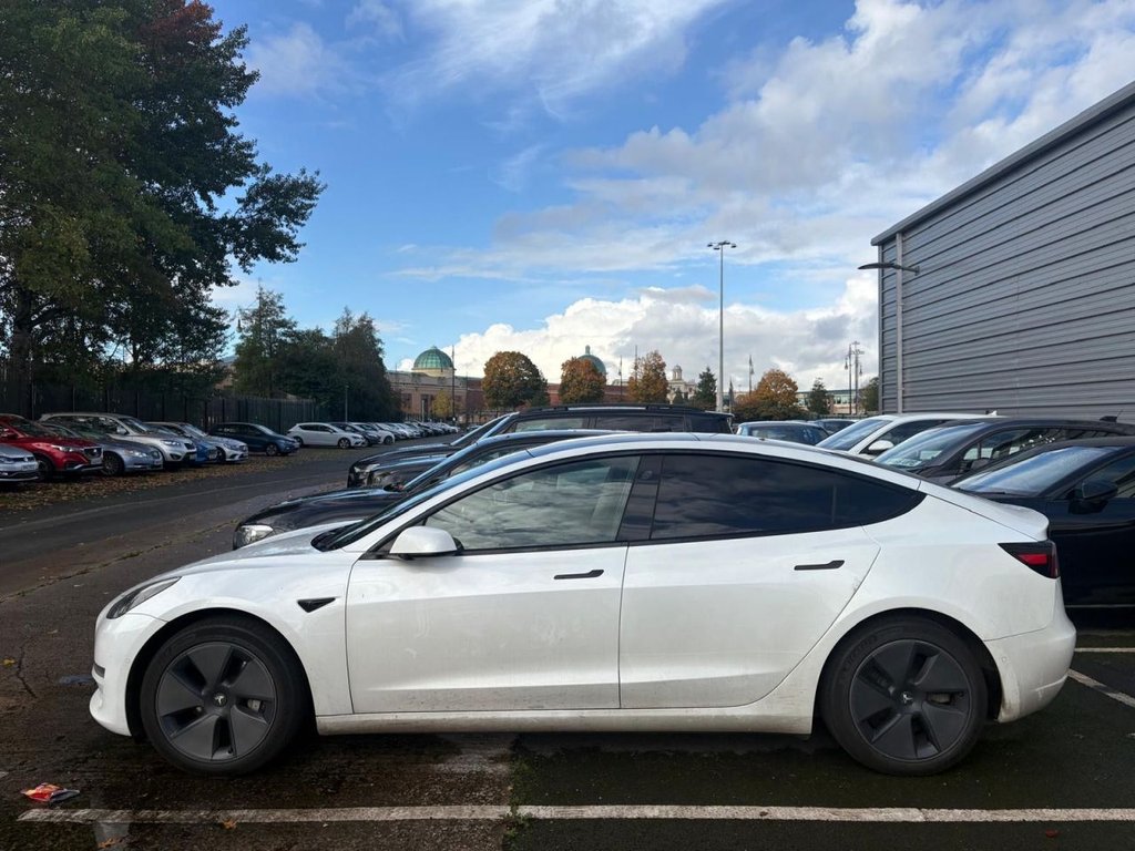Used Tesla Model 3 2021 for sale - 76345976: Photo 4