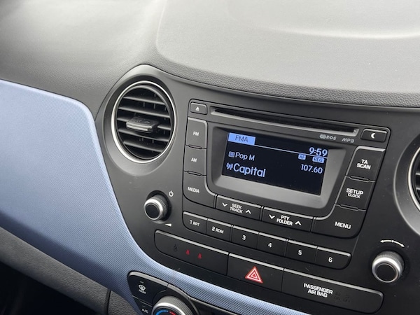 Used Hyundai i10 2016 for sale - 76210896: Photo 15