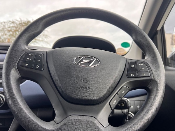Used Hyundai i10 2016 for sale - 76210896: Photo 19