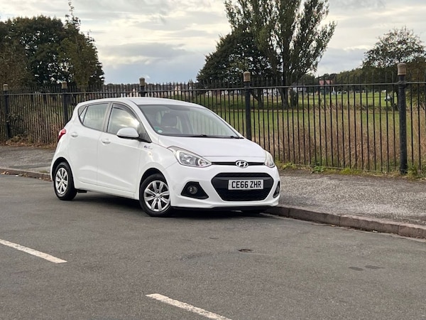 Used Hyundai i10 2016 for sale - 76210896: Photo 4
