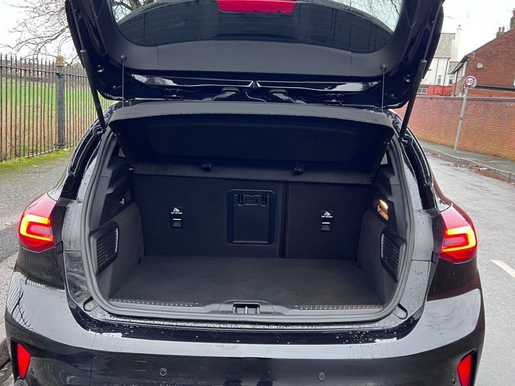 Used Ford Focus 2023 for sale - 78030704: Photo 14