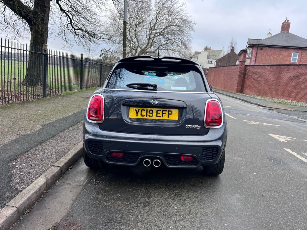 Used MINI Hatch 2019 for sale - 77250438: Photo 10