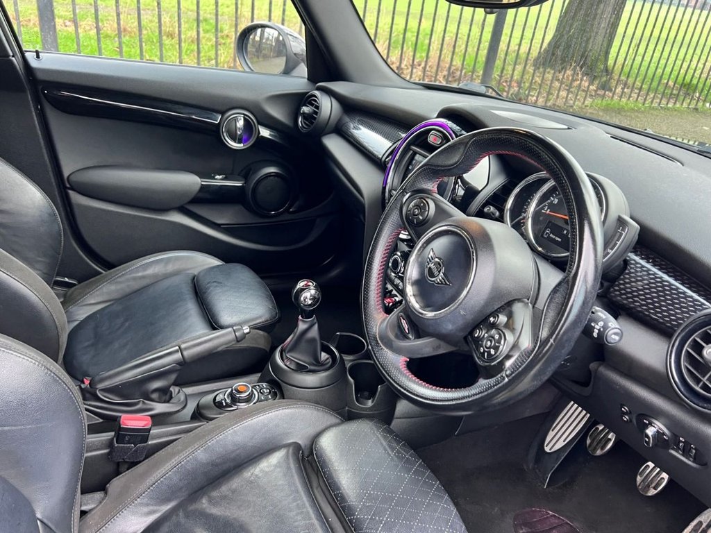 Used MINI Hatch 2019 for sale - 77250438: Photo 2