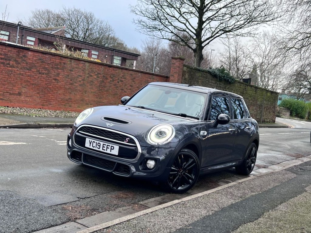 Used MINI Hatch 2019 for sale - 77250438: Photo 3