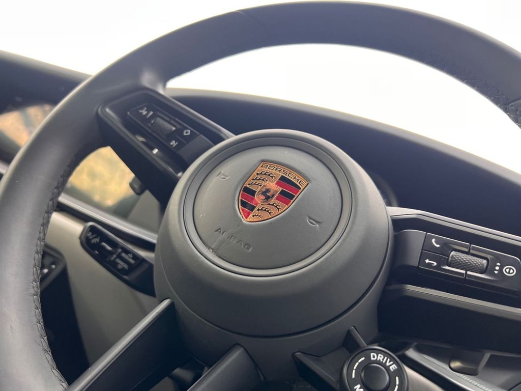 Used Porsche 911 2023 for sale - 76596008: Photo 31