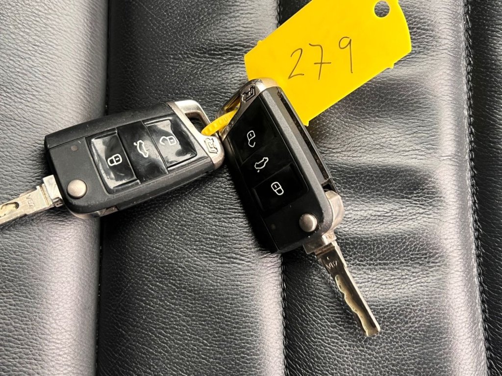 Used Volkswagen Golf 2016 for sale - 76686093: Photo 27