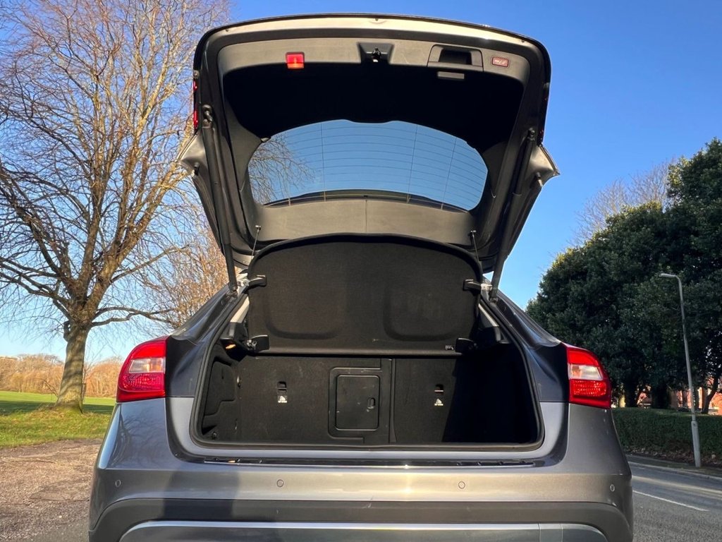 Used Mercedes-Benz GLA 2017 for sale - 76900578: Photo 12