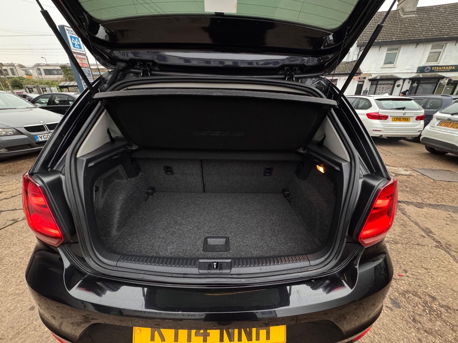 Used Volkswagen Polo 2014 for sale - 77331452: Photo 23