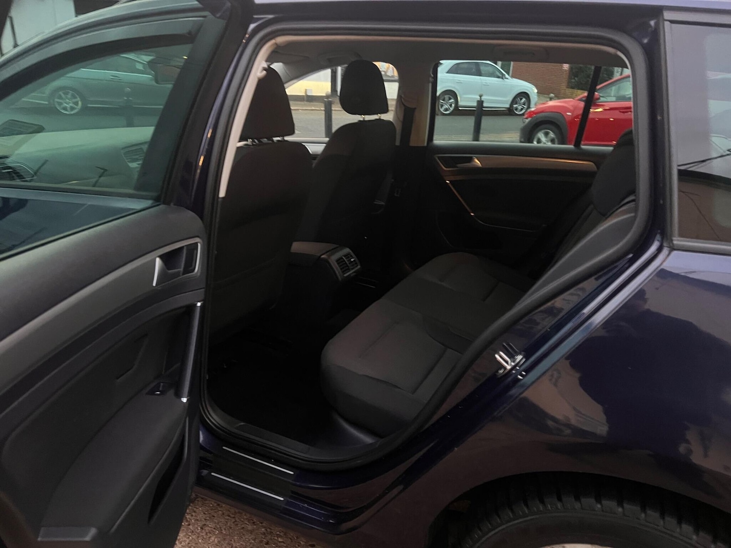 Used Volkswagen Golf 2014 for sale - 76991413: Photo 11