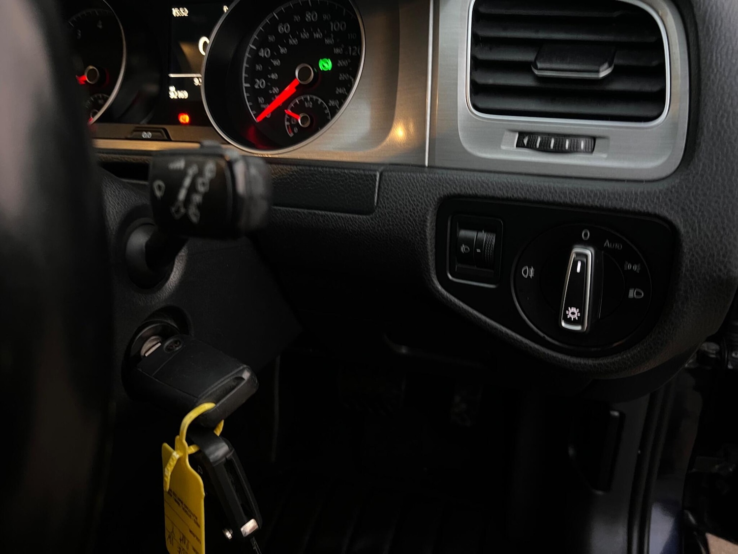 Used Volkswagen Golf 2014 for sale - 76991413: Photo 16