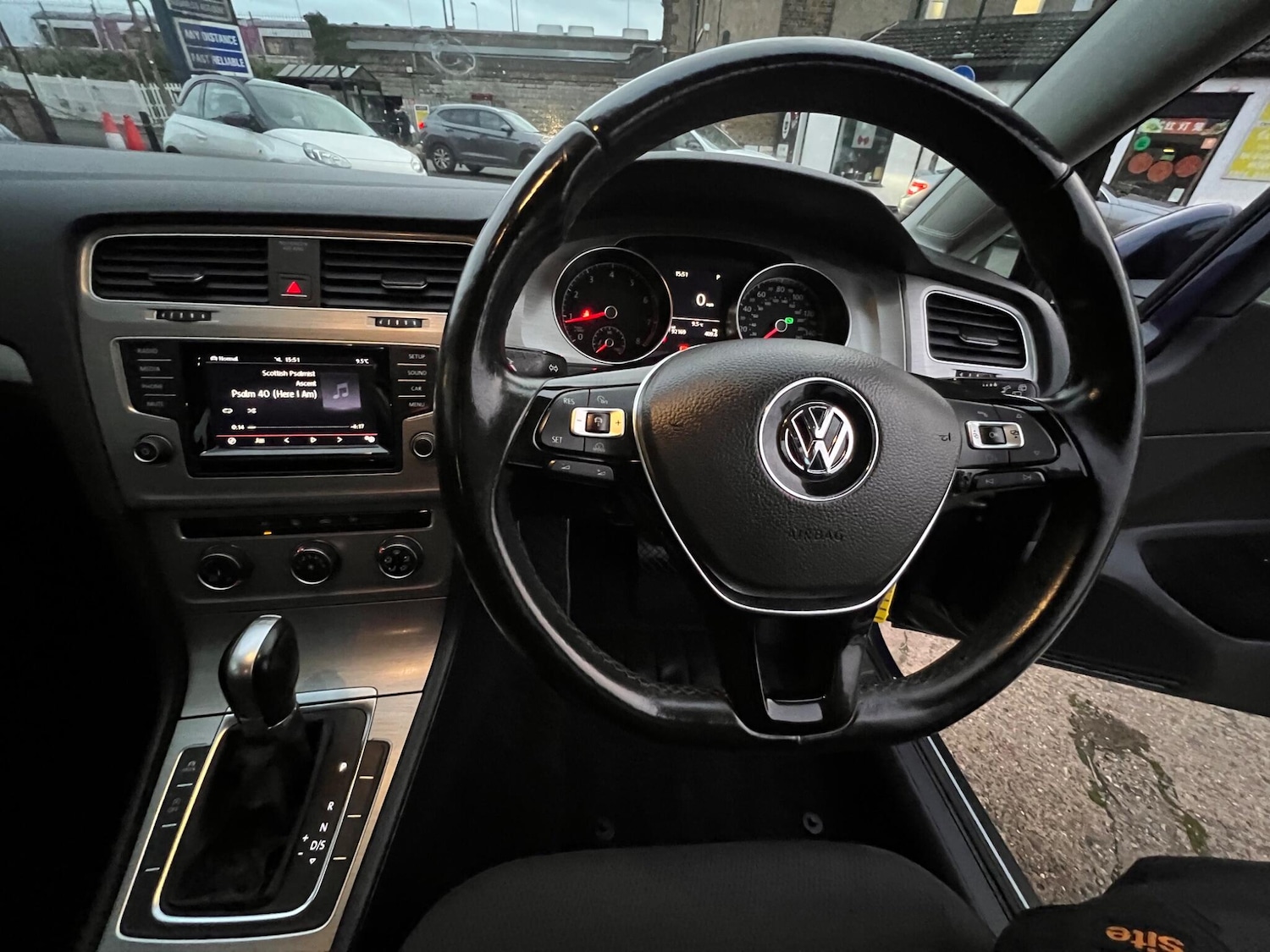 Used Volkswagen Golf 2014 for sale - 76991413: Photo 25