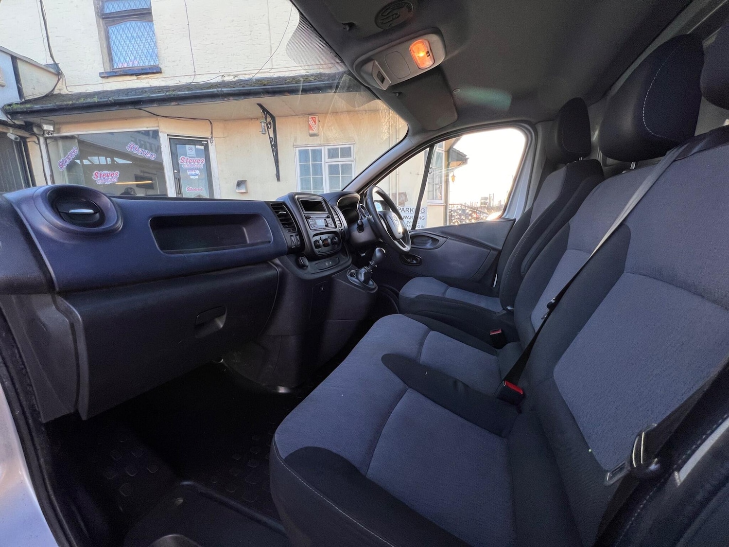 Used Vauxhall Vivaro 2015 for sale - 77255286: Photo 16