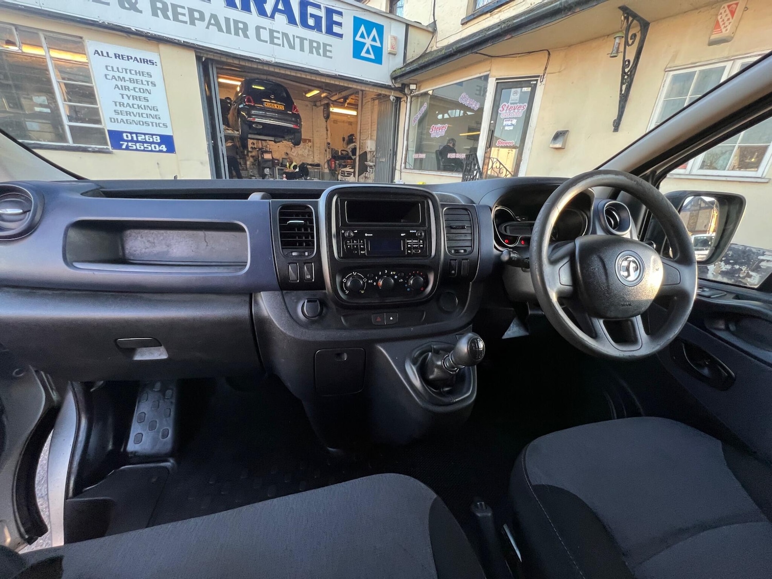 Used Vauxhall Vivaro 2015 for sale - 77255286: Photo 23
