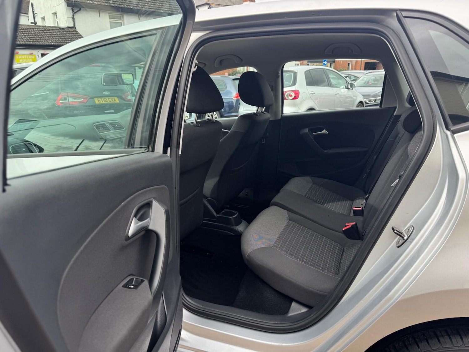 Used Volkswagen Polo 2016 for sale - 78034157: Photo 16