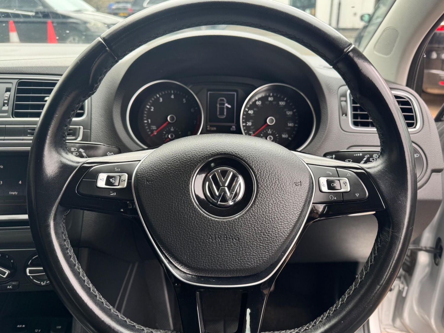 Used Volkswagen Polo 2016 for sale - 78034157: Photo 30