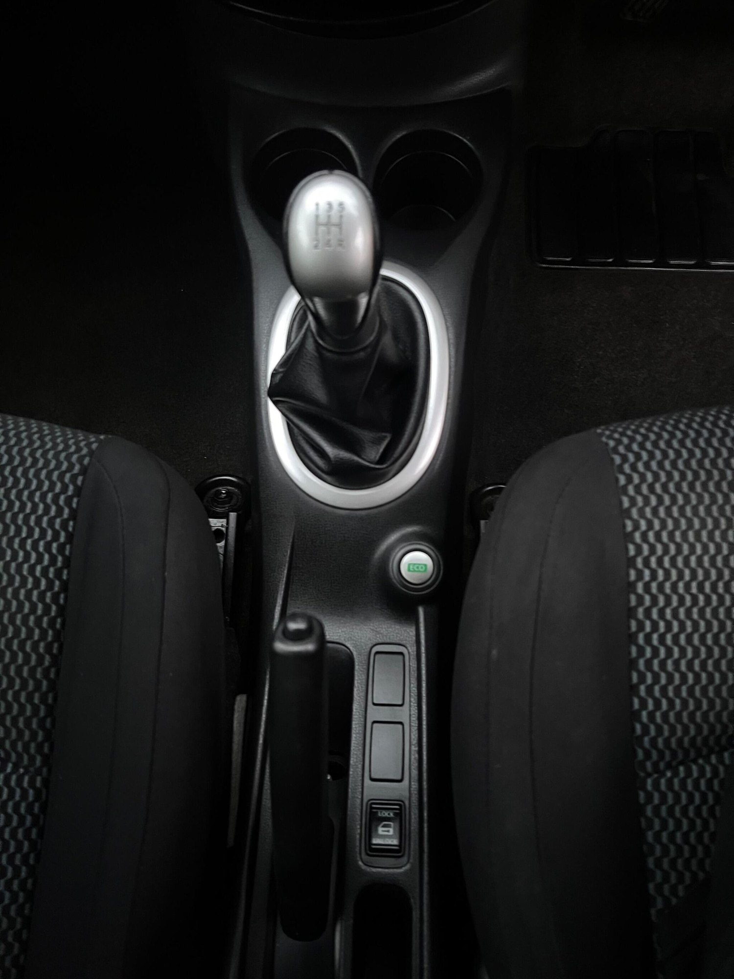 Used Nissan Note 2015 for sale - 76440545: Photo 10