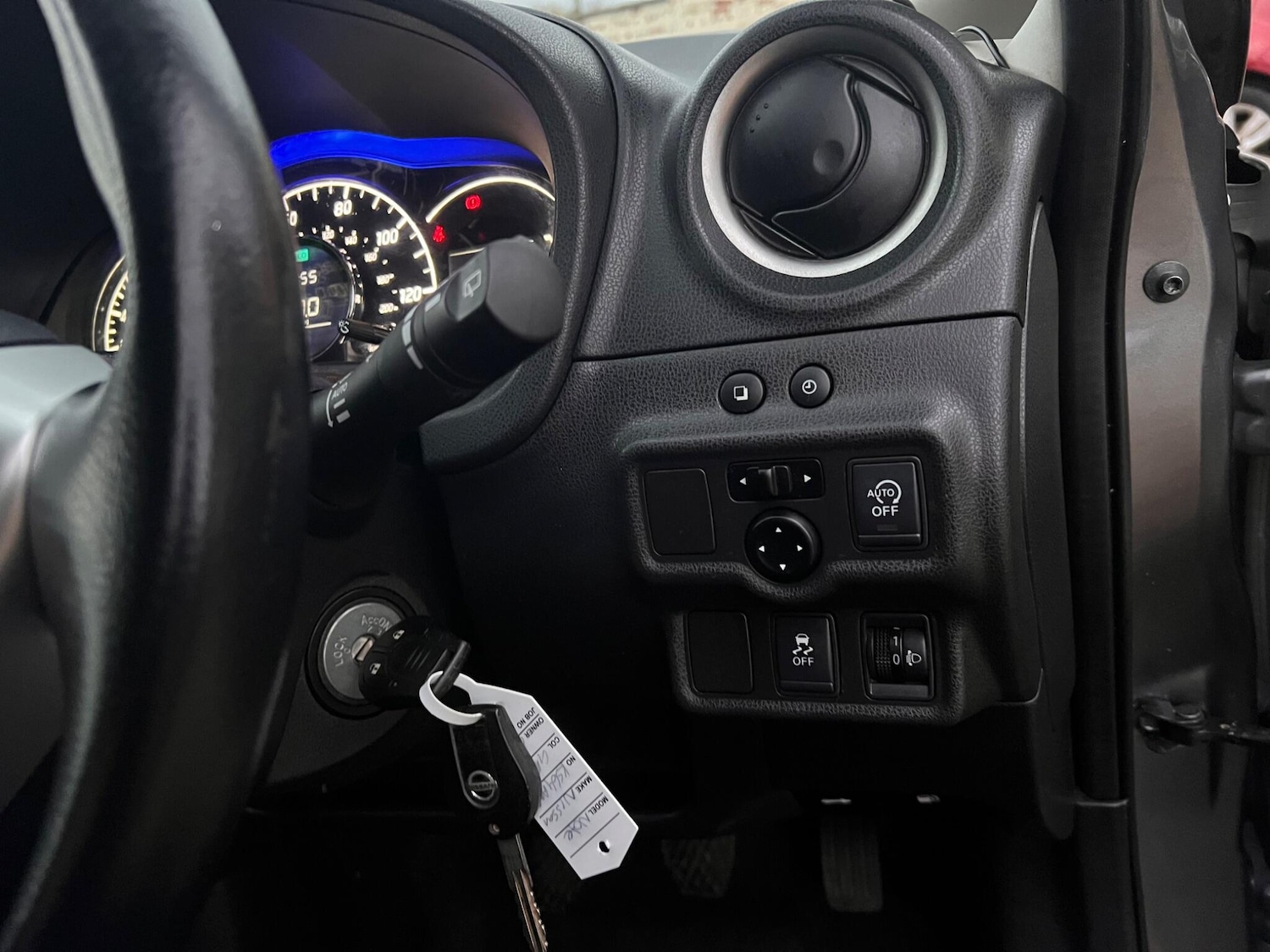 Used Nissan Note 2015 for sale - 76440545: Photo 13