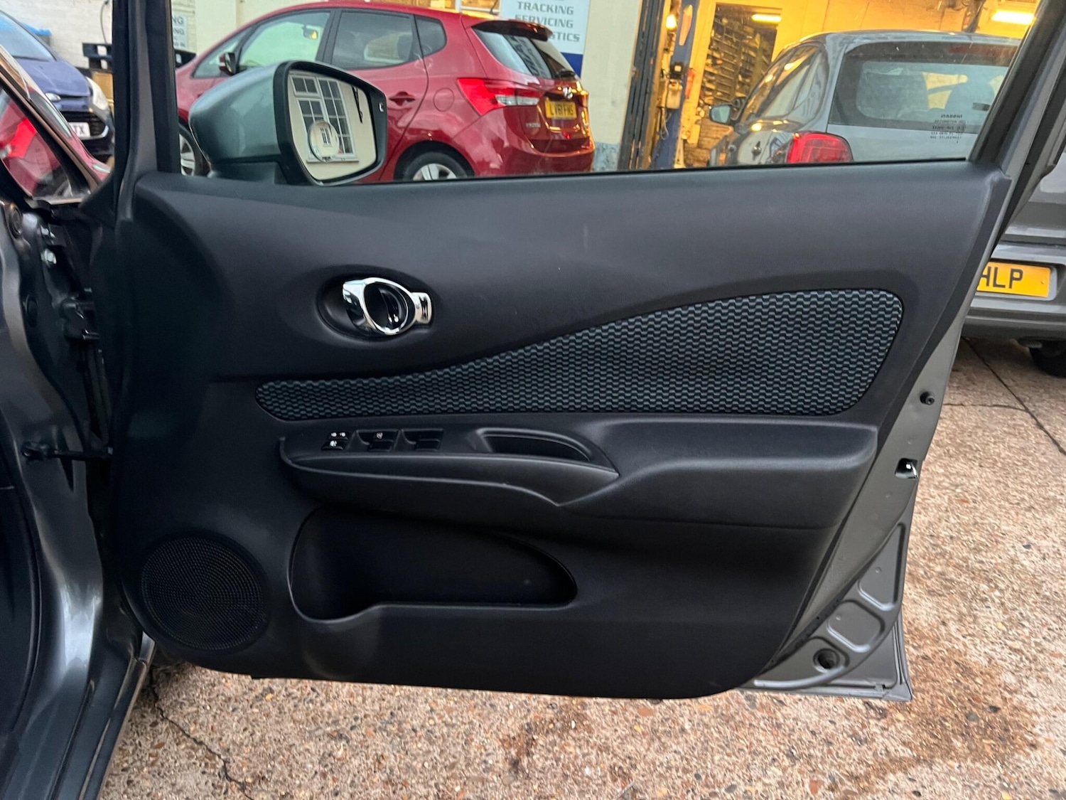 Used Nissan Note 2015 for sale - 76440545: Photo 15