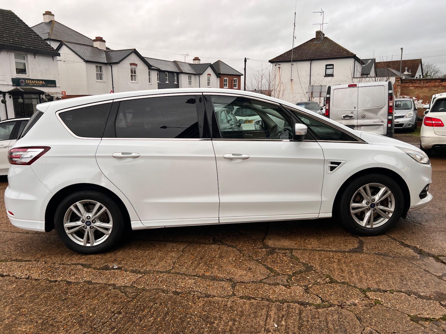 Used Ford S-Max 2016 for sale - 77230570: Photo 8