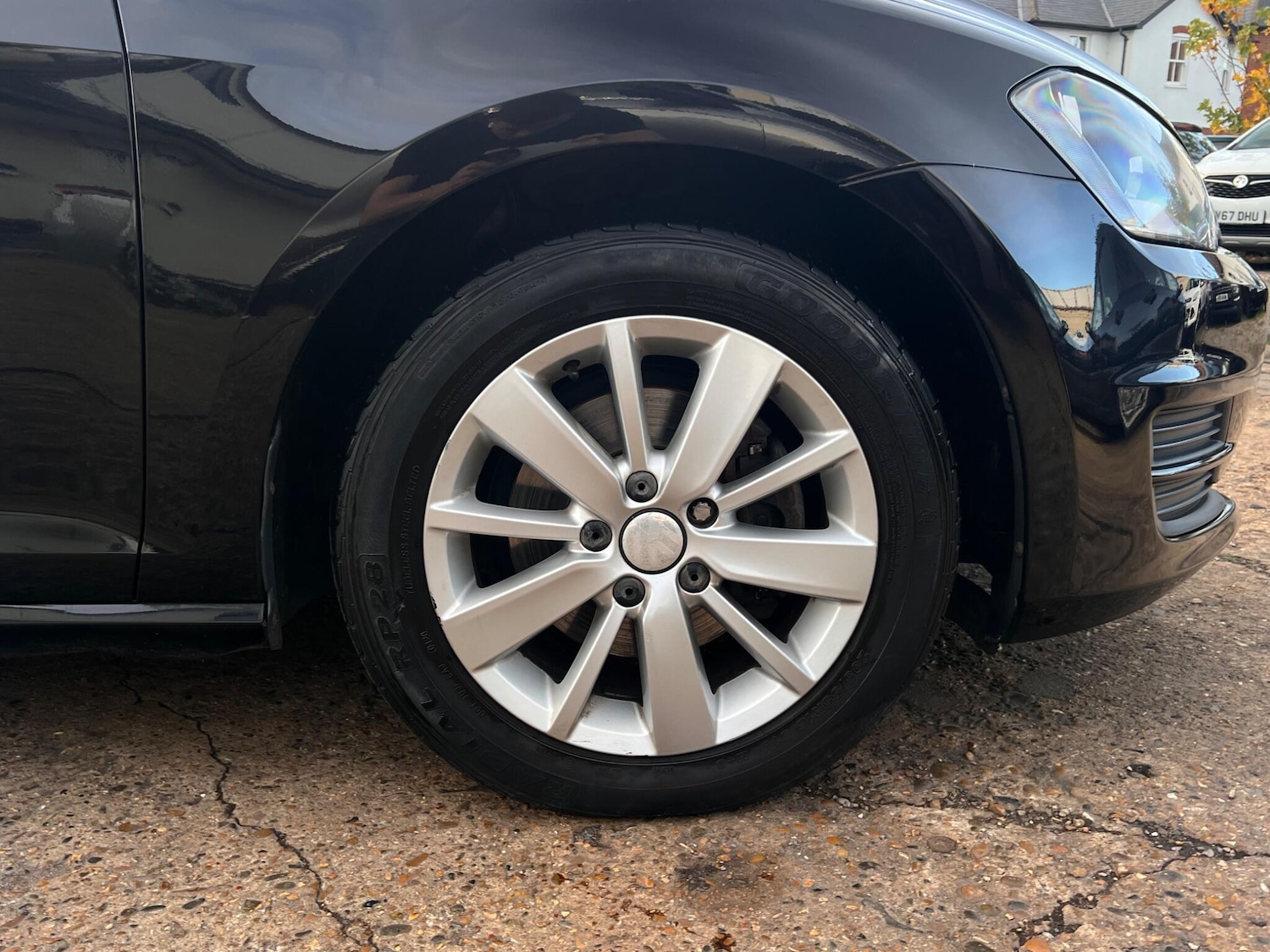 Used Volkswagen Golf 2013 for sale - 76370532: Photo 10