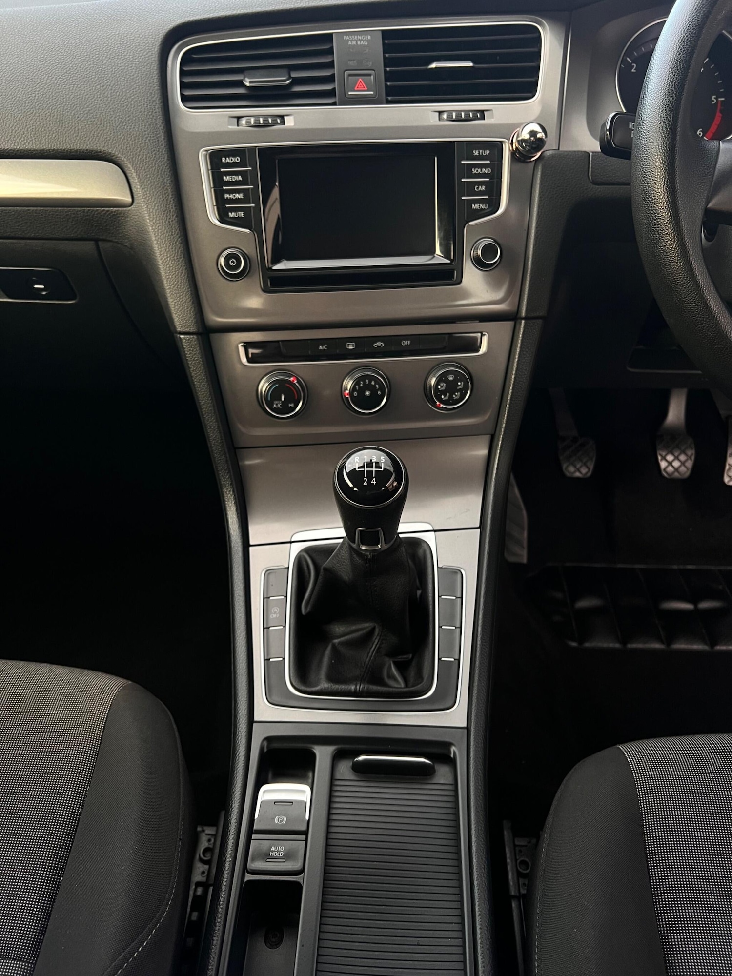 Used Volkswagen Golf 2013 for sale - 76370532: Photo 16