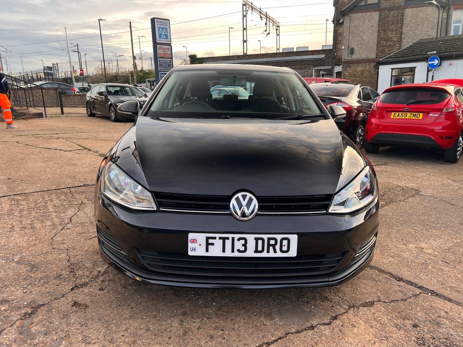 Used Volkswagen Golf 2013 for sale - 76370532: Photo 2