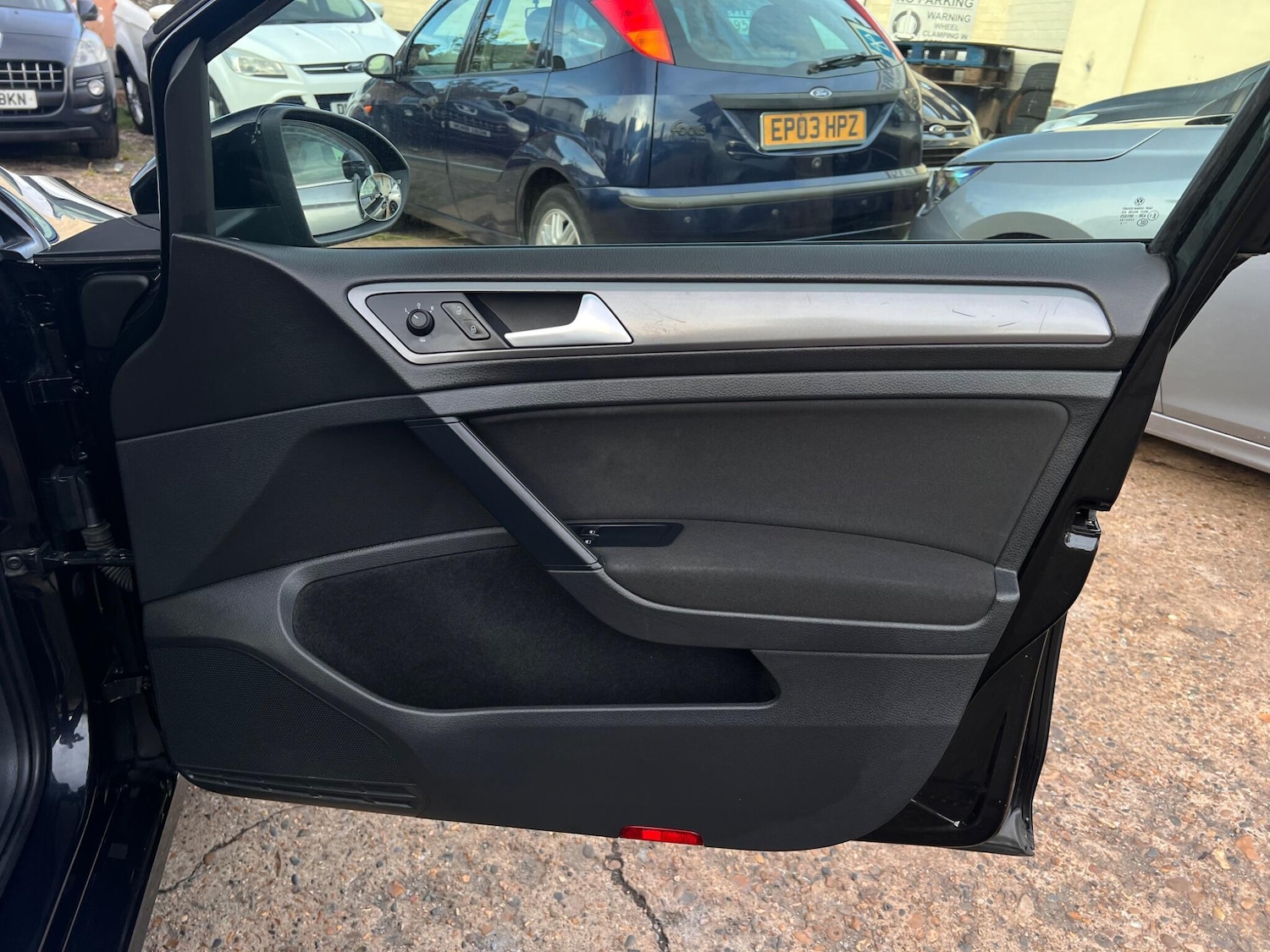 Used Volkswagen Golf 2013 for sale - 76370532: Photo 20